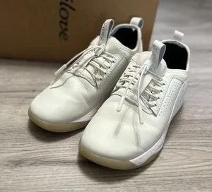 Clove Women's Classic Brilliant White Nursing / Medical shoes Size 8 thumbnail 1
