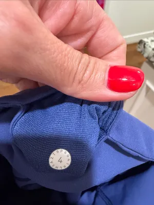 Lululemon All the Right Places Great Gatsby Blue Pants 28in. Size 4 Athleisure thumbnail 6