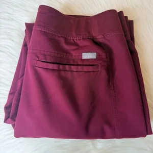 Figs Women's Technical Collection Scrub Pants Red Burgundy Size Medium thumbnail 9