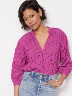 Evereve Magenta Eyelet Button-Front Blouse Size Medium thumbnail 1