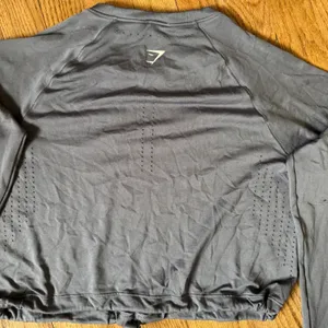 Gymshark Breeze Lightweight Seamless Long Sleeve Crop Top‎ Grey XS thumbnail 5