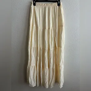 Windsor Cream Front Slit Tiered Maxi Skirt S thumbnail 3