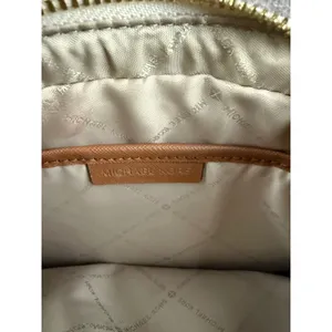 Michael Kors Jet Set Large East West Crossbody Vanilla Acorn MK Logo 35F8GTTC3B thumbnail 7