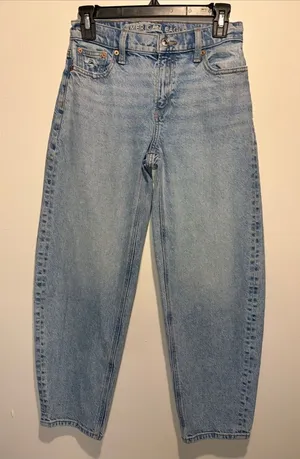 American Eagle Barrel Jeans Light Wash Closet Staple Size 000 thumbnail 1