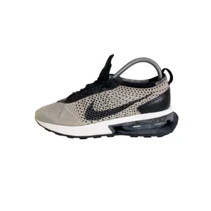 Nike Air Max Flyknit Racer Sneaker in Sesame/Black Colorway Women’s Size 8 thumbnail 9