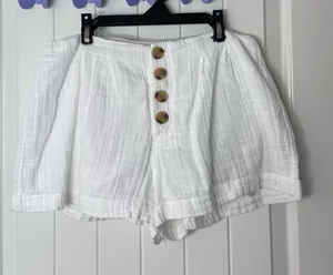EUC O’Neill women’s white multibutton textured cotton lined casual shorts 28‎ thumbnail 1