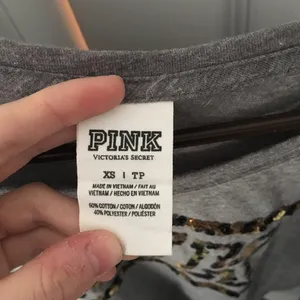 VS PINK top thumbnail 3