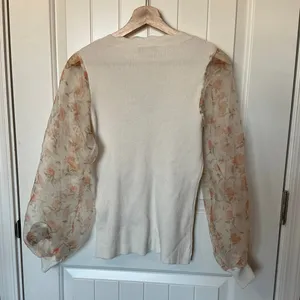 Sioni Translucent Floral Sleeve Knit Sweater Medium Cream/Pink thumbnail 3