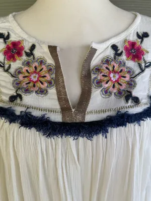 Banjara Embroidered Cropped Boho Top Size M thumbnail 3