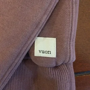 Vuori restore half zip mineral wash maroon large thumbnail 2