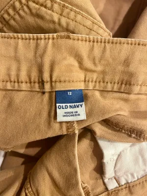 Old Navy Pants, Cropped Size 12 thumbnail 3