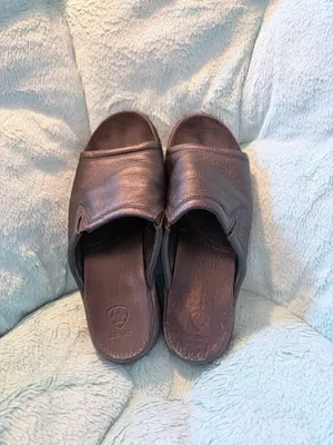 Ariat Women’s Leather Slippers thumbnail 2
