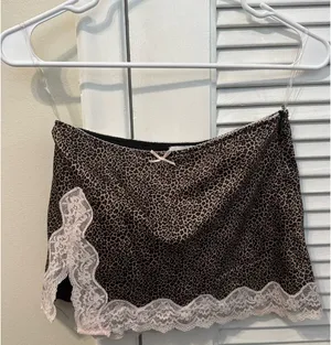 PacSun LA Hearts Mini Skirt Leopard and Pink Lace thumbnail 3