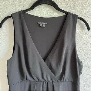 Theory‎ Women's Deep V-Neck Empire Waist Pleated Sleeveless Sheath Dress Black thumbnail 2
