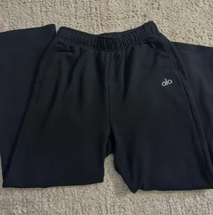 alo accolade sweatpants  thumbnail 1