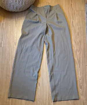 Women's Pants thumbnail 1