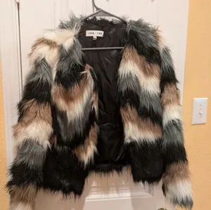 John + Jenn Faux fur coat Size XS thumbnail 3