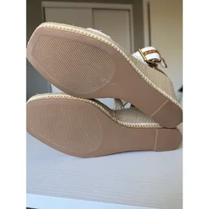 Steve Madden Calico Espadrille Wedge Sandals Beige Crochet Platform Size 11 NWOB thumbnail 6