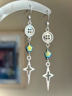 Handmade y2k funky fairy dangle earrings🌟🩵 thumbnail 2