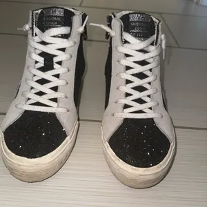Vintage Havana Black Sparkly High Shoes thumbnail 2