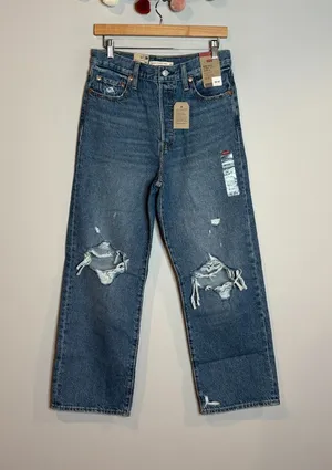 NWT Levi's Ribcage Straight Ankle jeans thumbnail 1
