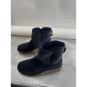 UGG‎ Kristin Ankle Boots Dark Blue Women's Size 9.5 thumbnail 4