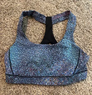 Lululemon Fast Lane Bra size 4 thumbnail 1