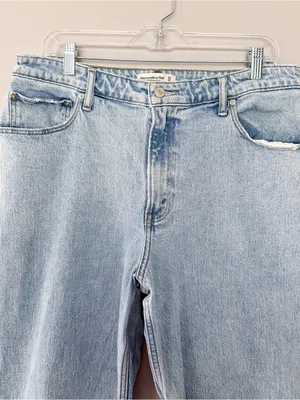 Abercrombie Curve Love 90s Relaxed High Rise Jeans Light Wash 32/14 XL Length thumbnail 3