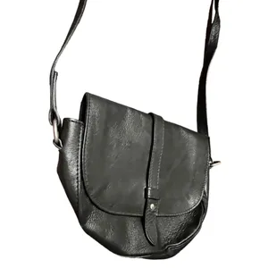 American‎ Eagle Black Leather Purse Made in Italy thumbnail 2