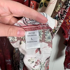 GiGiO USA Patchwork Maroon Floral Relaxed Fit Blouse Top Large L Button Front thumbnail 5