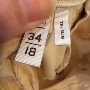 LOFT The‎ Slim Cropped Jeans in Off White Size 34/18 thumbnail 8