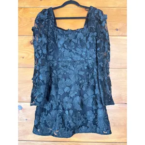 NWT Lulus Masterfully Eloquent Black 3D Floral Mini Dress Party Cocktails Sz M thumbnail 4