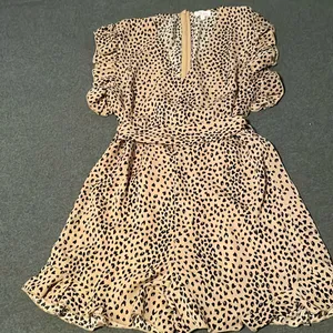 Pink Lily L Cheetah Romper thumbnail 1