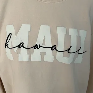 Super Cute Oversized Cream Colored Maui Hawaii Crewneck Sweatshirt thumbnail 5