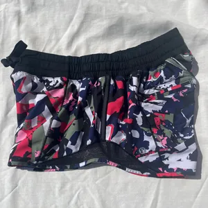 Lululemon Hotty Hot Shorts thumbnail 3