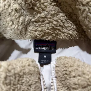 Patagonia size M VGUC thumbnail 3