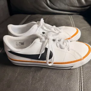 Nike Court Legacy Sneakers White Tan Low Top Casual Everyday Women's 8 or 6.5Y thumbnail 12