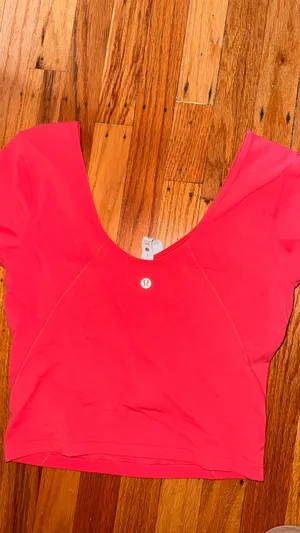 Lululemon Top thumbnail 3