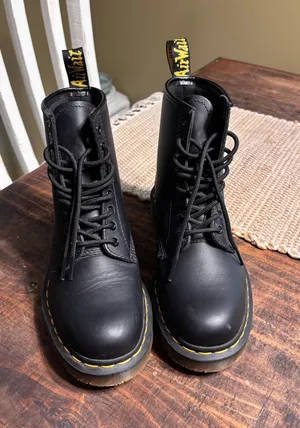 Dr. Martens thumbnail 1