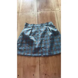 Blue Plaid Pleated Mini Skirt Side Zip Button Back Slit‎ Size L US 8/10 thumbnail 5