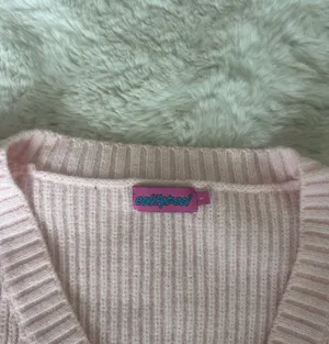 Cropped Cardigan Edikted thumbnail 2