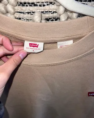 Levi's Crewneck thumbnail 3
