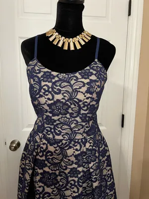 Windsor Navy blue lace dress thumbnail 2