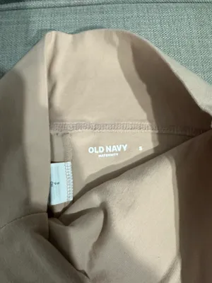 Old Navy Maternity Biker Shorts thumbnail 2
