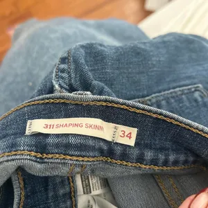Skinny Levi’s Jeans thumbnail 3