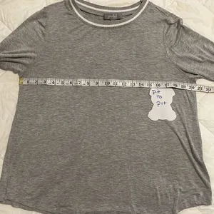 Marled Super cute LS T-shirt w/ double ruffles at cuffs. thumbnail 8