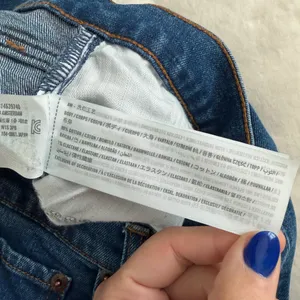 Abercrombie & Fitch Ultra High Rise Ankle Straight Jean thumbnail 8