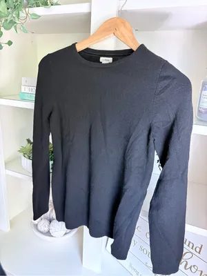 L.L. Bean Black Cashmere Crewneck Sweater thumbnail 2