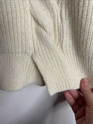 Korean Fashion Moong-Chi Cream Cutout V-Neck Chunky Rib Cable Knit Front Sweater thumbnail 7