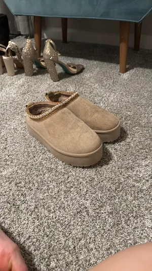 American exchange Ugg shoes Tan Size 6.5 thumbnail 5